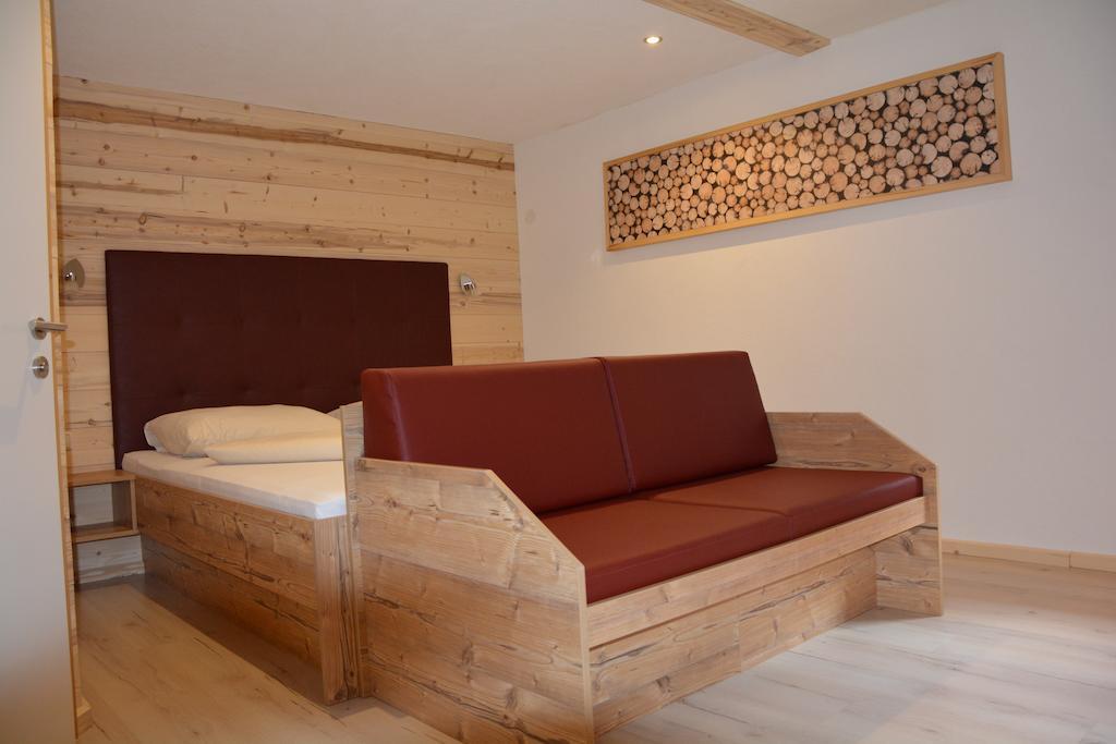 Tischlerei Rudigier Vermietung Kappl  Kamer foto